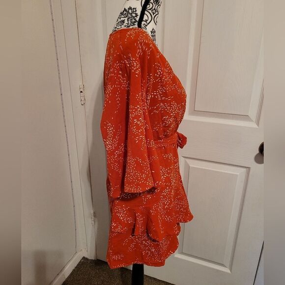 Princess Polly Louie‎ Hidden Romper Floral Faux - Picture 2 of 5